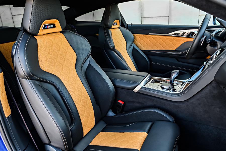 Интерьер BMW M8 Competition Coupe (F92) 2019 года  (UK) (фото 130 из 157)